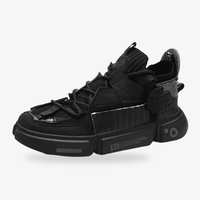 Baskets Harajuku noires inspirées du streetwear de Tokyo, au design minimaliste pour un look techwear