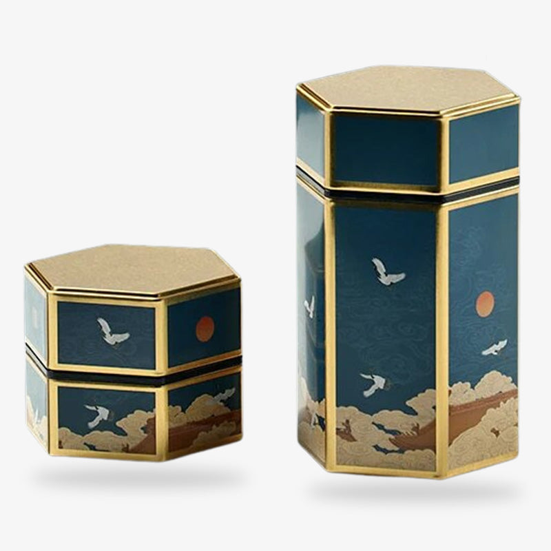 Deux boites motifs japonais de forme cylindique