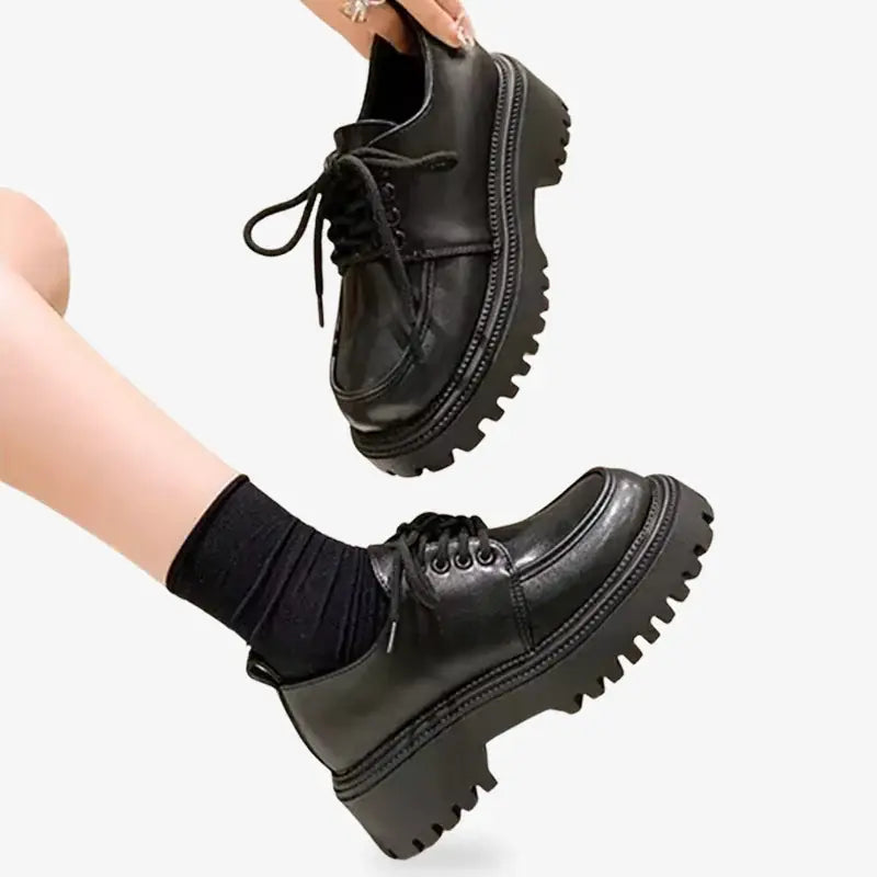 Chaussure Uniforme Japonais à plat, vue de face