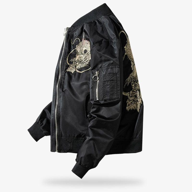 Détail broderie dragon japonais sur veste