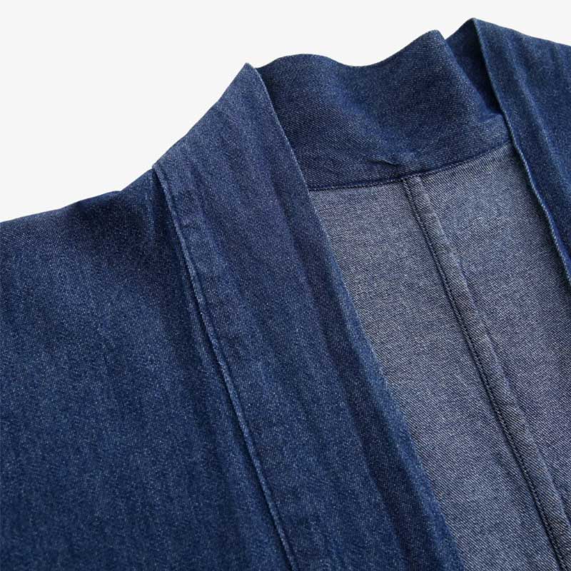 Haori jean porté avec un pantalon japonais ample
