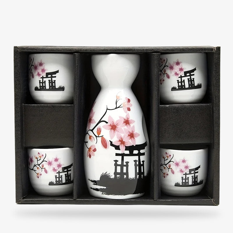 Set de saké en porcelaine blanche, conçu pour une expérience de dégustation