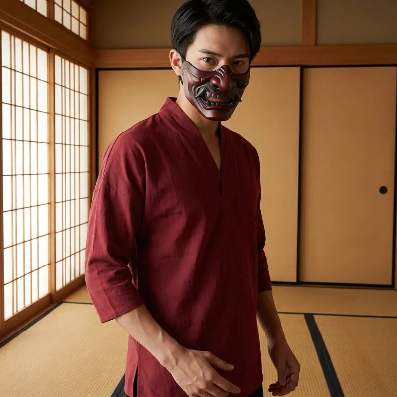 T-shirt Japon Homme rouge, détail du col en V