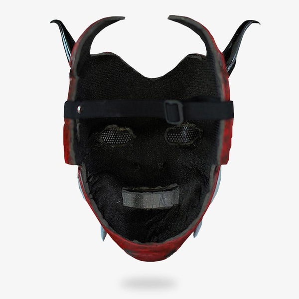 Ce masque artisanal est un accessoire de samouraï. Ce masque mempo est fait à la main