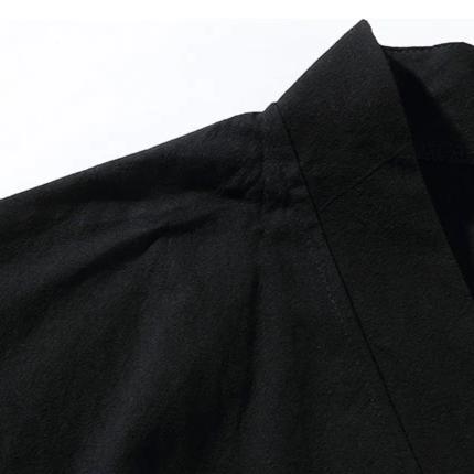 Haori homme vu de dos avec motif grue brodé
