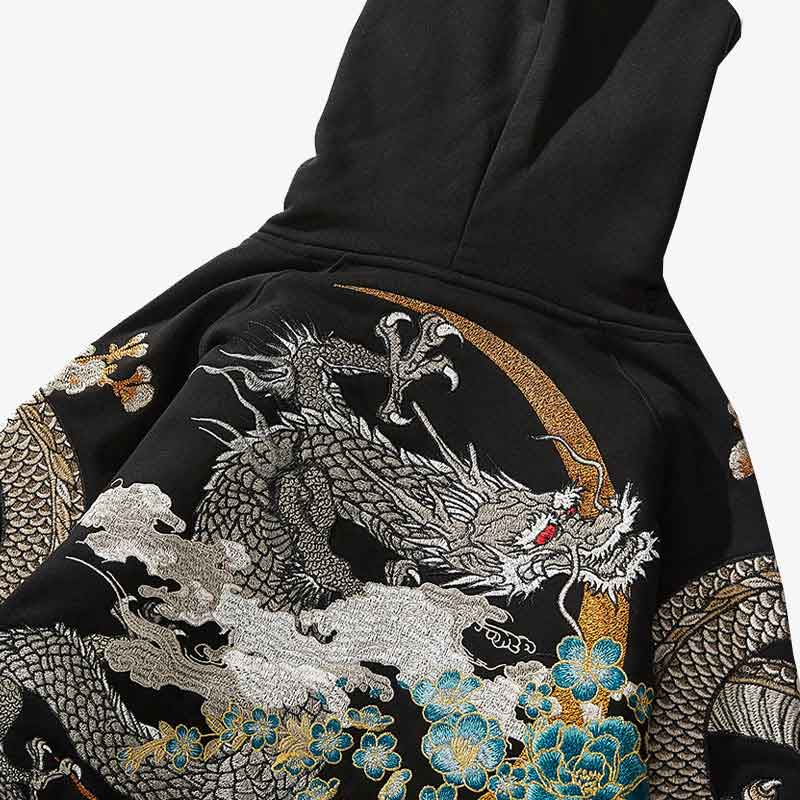 Un hoodie japonais dragon brodé à la main