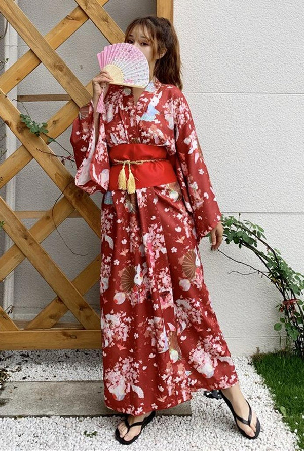 kimono-femme-rouge
