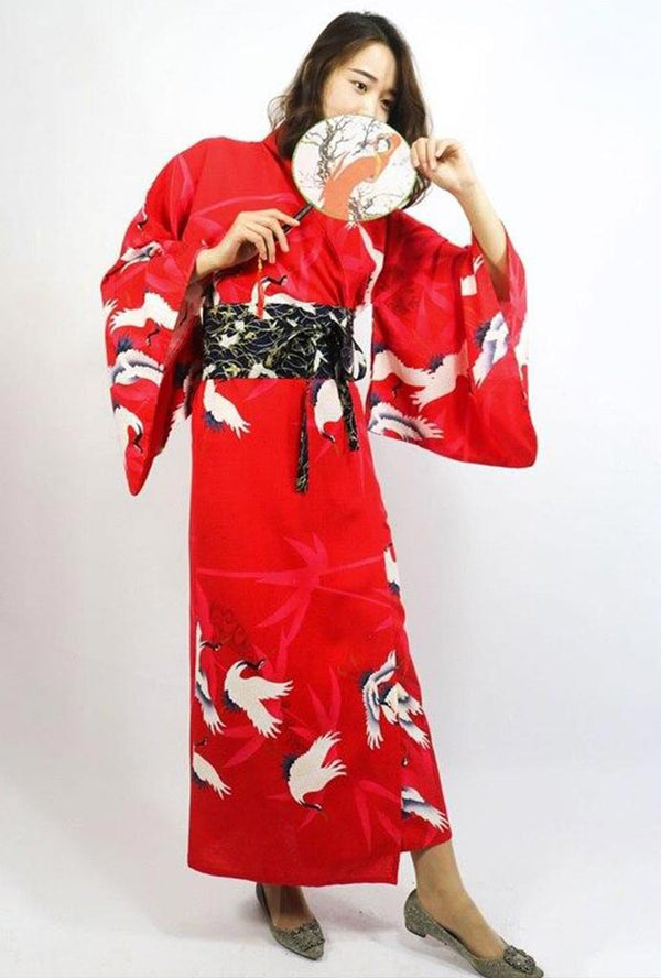 kimono-japonais-femme-geisha