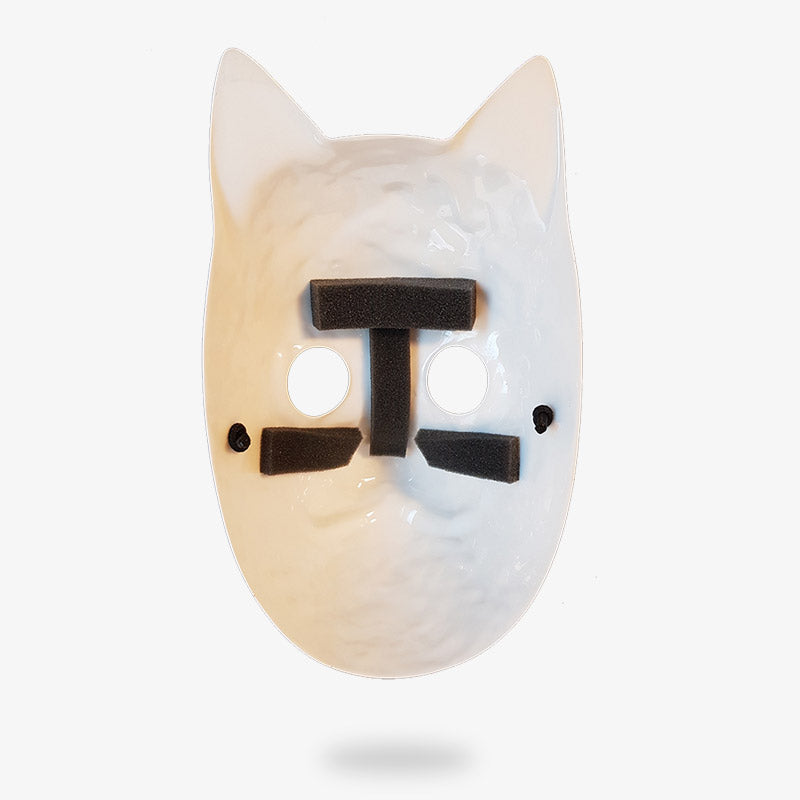 Ce masque japonais renard kitsune est fabriqué avec mousses noires