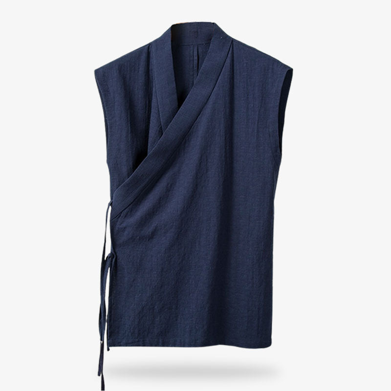 Tee shirt japonais homme porté avec un pantalon cargo