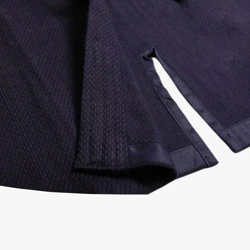 Le Kimono aikido adulte est parfait pour les pratiquants d'aikido de tous niveaux, offrant une durabilité et un confort supérieurs