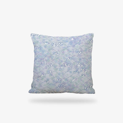 Une housse coussin japonais avec des motifs de vague est parfait pour une décoration nipponne pour un canapé