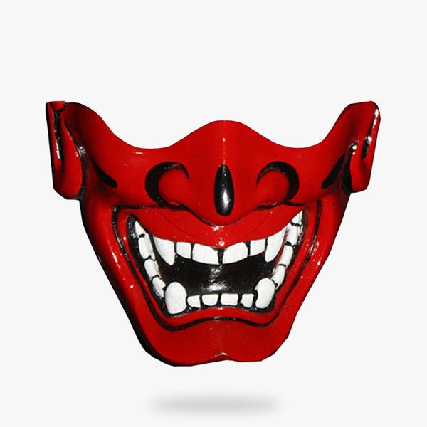 Le masque de hannya est un demi visage de démon Oni avec des dents et des crocs. C'est un masque de guerrier japonais samouraï