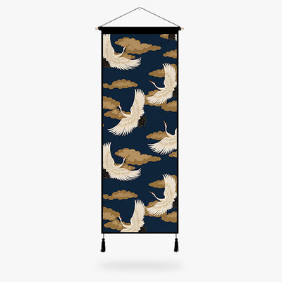 Ce tableau motif japonais est une toile canva avec un support en bois kakemono. Des grues japonaises sont dessinées sur le tissu de la toile