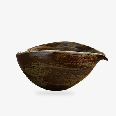 Chawan en céramique conçu pour préparer et servir le matcha lors des cérémonies du thé japonaises
