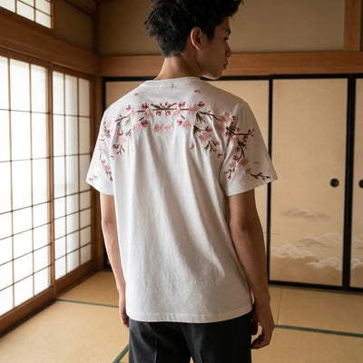 Chemise blanche brodée motif japonais vue de dos
