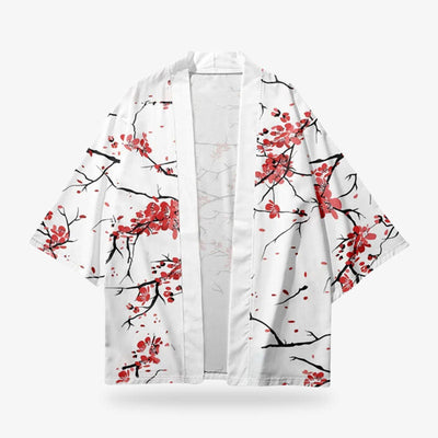 Détail de la veste kimono blanche à motif floral de fleurs de cerisier