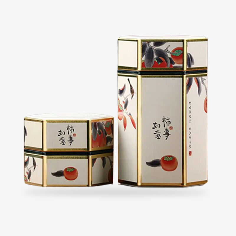 Un duo de boites a thé japonais. Les ustensiles sont de couleur blanches. Bon choix pour un objet deco japonais