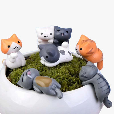 Figurine chat kawaii japonaise peinte à la main