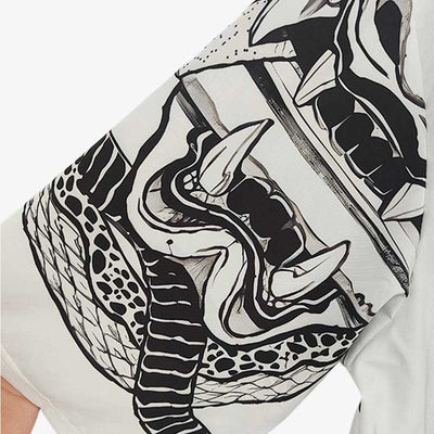 Haori inspiré du folklore, motif frappant du masque Hannya, symbole de jalousie et de pouvoir féminin dans le folklore japonais