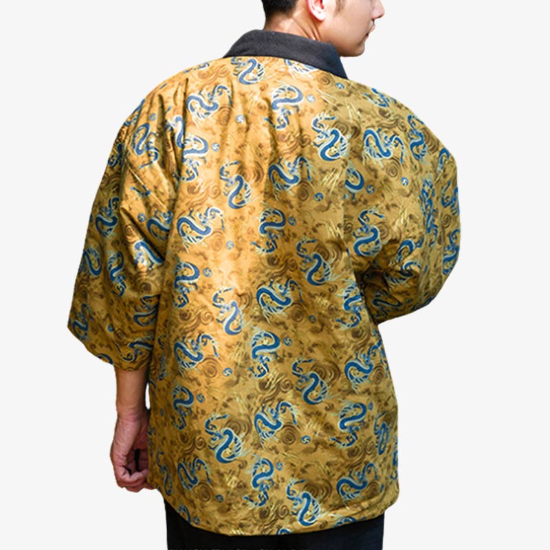 Ce hanten dragon est un manteau japonais inspiré du style de tokyo. Le manteau est jaune et molletonné