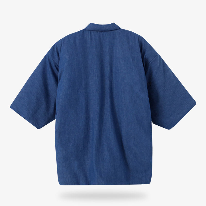 Ce hanten indigo s'enfile par dessus un kimono ou un t-shirt