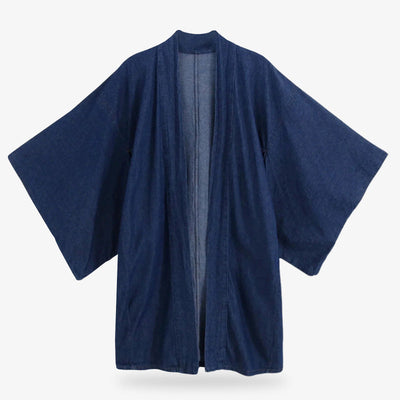 Haori en jean bleu aux coupes traditionnelles et texture denim moderne