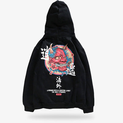Le hoodie Oni noir est imprimé d'un visage de démon inspiré du tatouage irezumi et de kanji