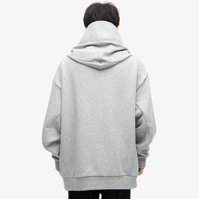 Hoodie style Japon gris au design minimaliste, en coton doux, idéal pour un look moderne et sobre