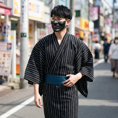 Kimono cosplay noir homme porté de face