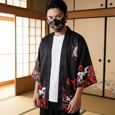 Kimono Ete Homme porté par un homme dans une pièce japonaise traditionnelle, vue de face