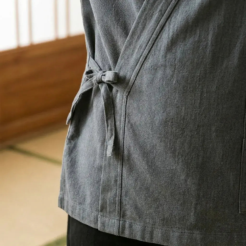 Gros plan sur le tissu et la manche du vêtement traditionnel japonais
