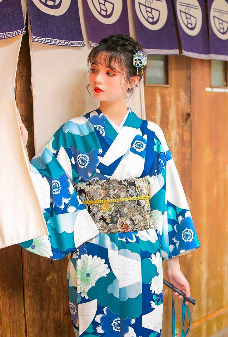 Kimono motif japonais traditionnel