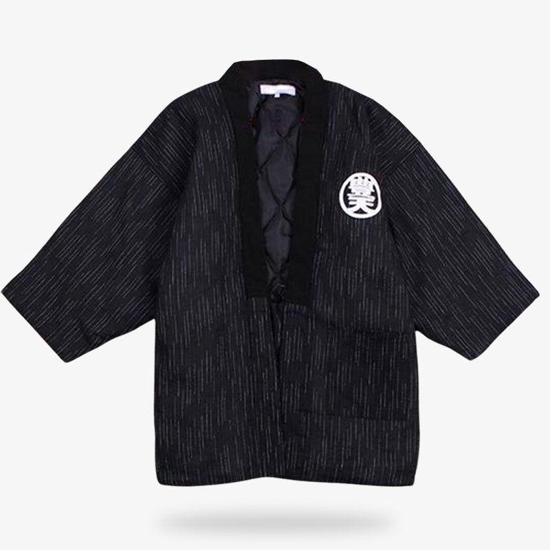 Un manteau japonais hantent de couleur noir