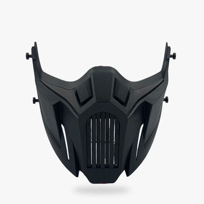 Masque ninja noir porté par un guerrier shinobi japonais