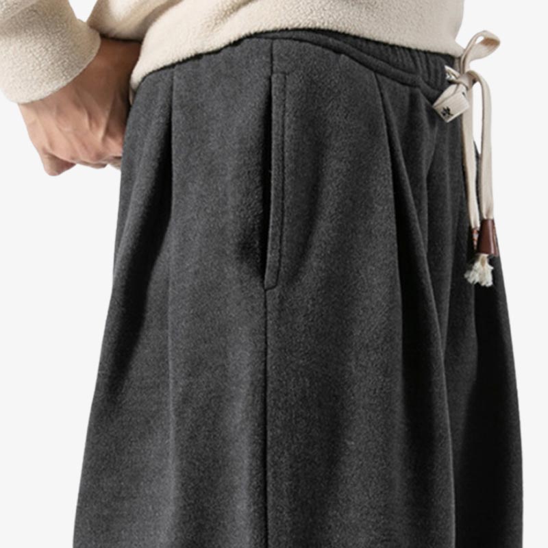 Le noeud pantalon japonais est imprimé de motifs kanji japonais