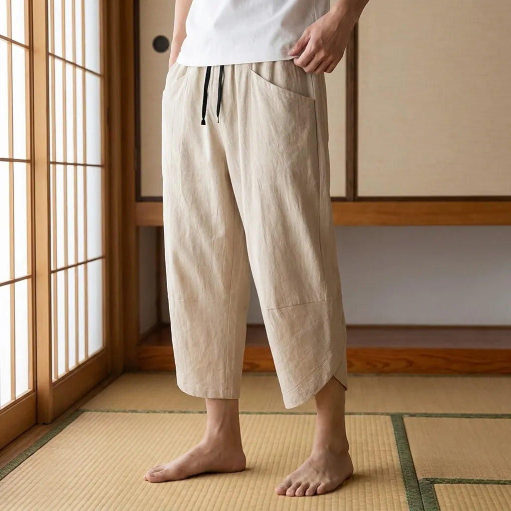 Pantacourt japonais beige coupe ample vue de face