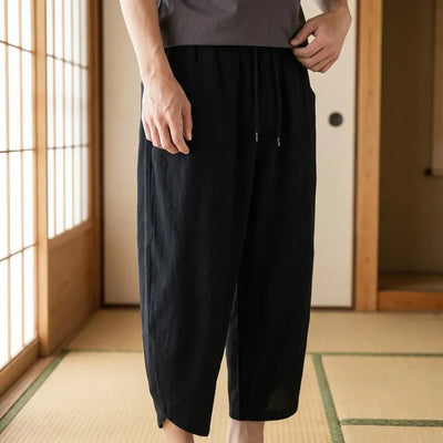 Pantalon japonais homme traditionnel présenté à plat sur fond neutre