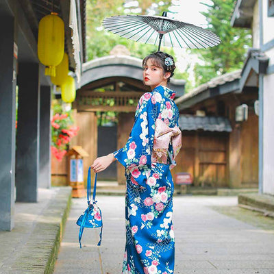 Robe kimono japonaise avec ceinture obi