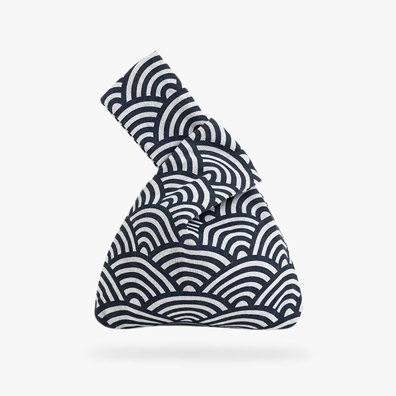 Sac Japonais en tissu au motif seigaiha vue de face