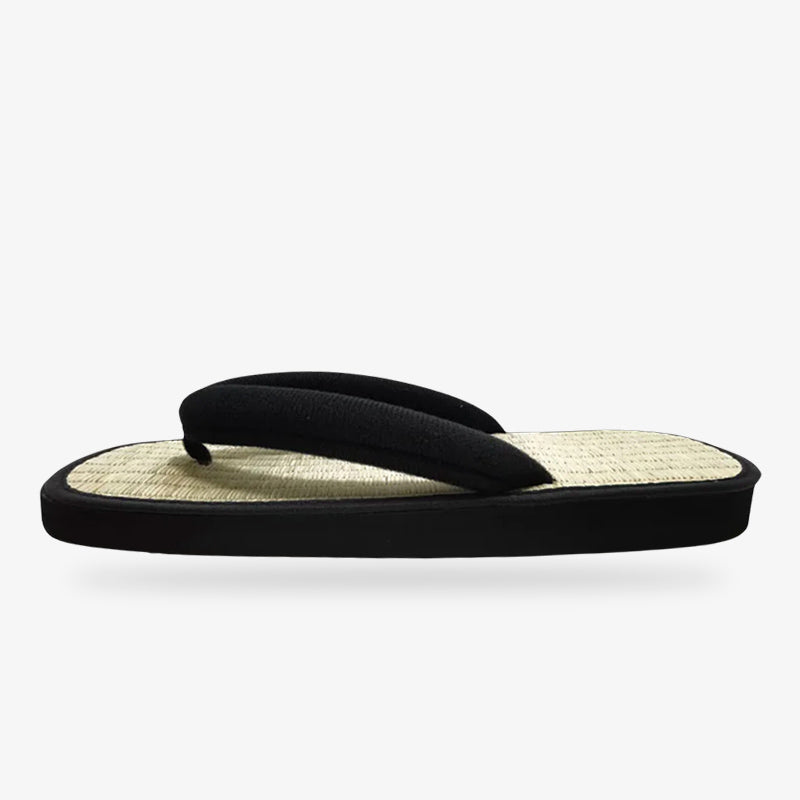 Sandales japonaises portées dans un style contemporain, confort et tendance