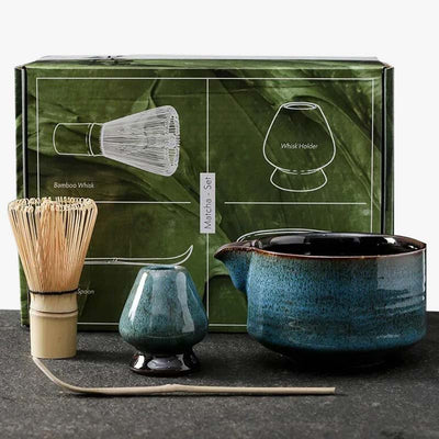 Set matcha complet : fouet chasen, bol chawan, cuillère chashaku et repose-fouet en céramique