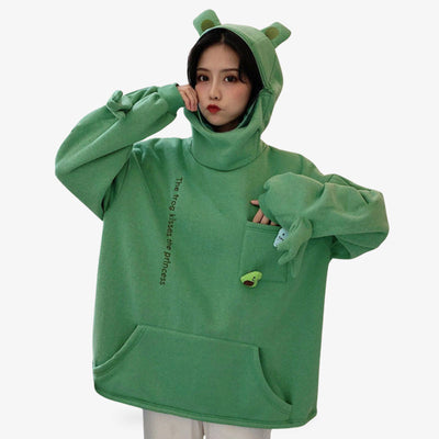 Sweat kawaii à zip avec un design de grenouille mignonne, parfait pour un look japonais adorable et décontracté.