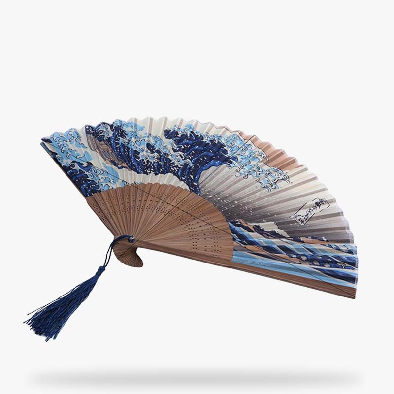 Un accessoire avec un symbole eventail Japon de la Grande Vague de Kanagawa d'Hokusai