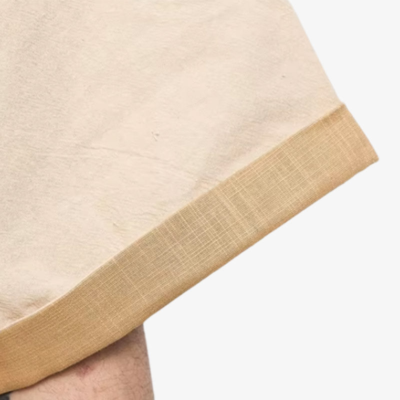 Un t-shirt traditionnel japonais en coton de qualité à manches courtes