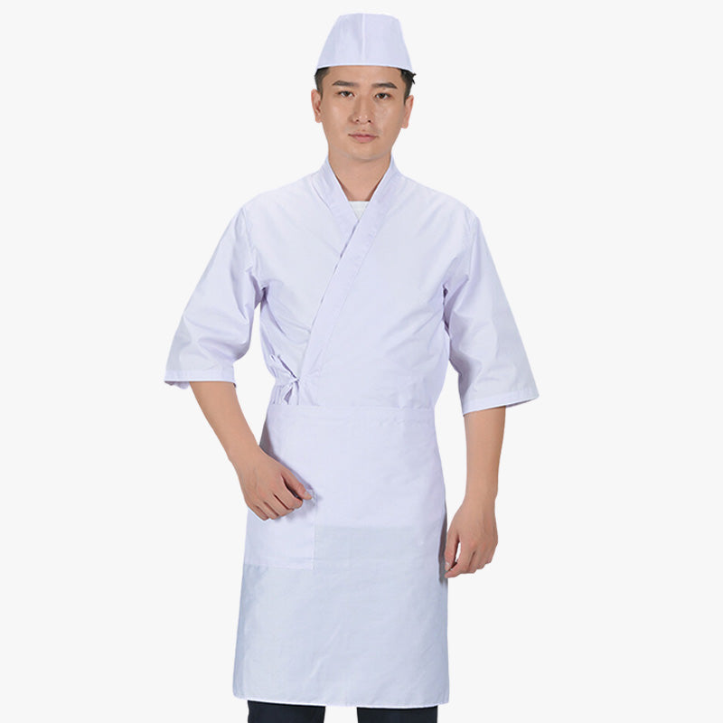 Un homme porte un tablier japonais professionnel de couleur blanche