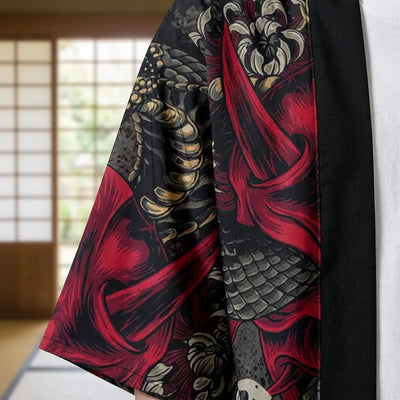 Gros plan sur le tissu imprimé et la manche d'une veste kimono oni