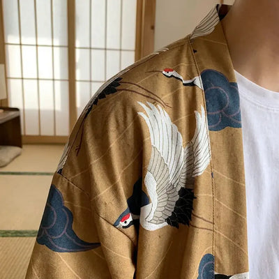 Gros plan sur le tissu et la manche du haori yukata