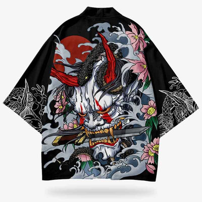Veste kimono japonaise pour femme mêlant artisanat traditionnel et imagerie du démon Oni
