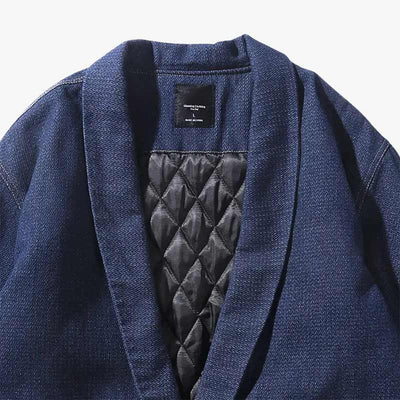 Le haori bleu clair, au ton indigo simple et élégant, associe style japonais traditionnel et minimalisme moderne